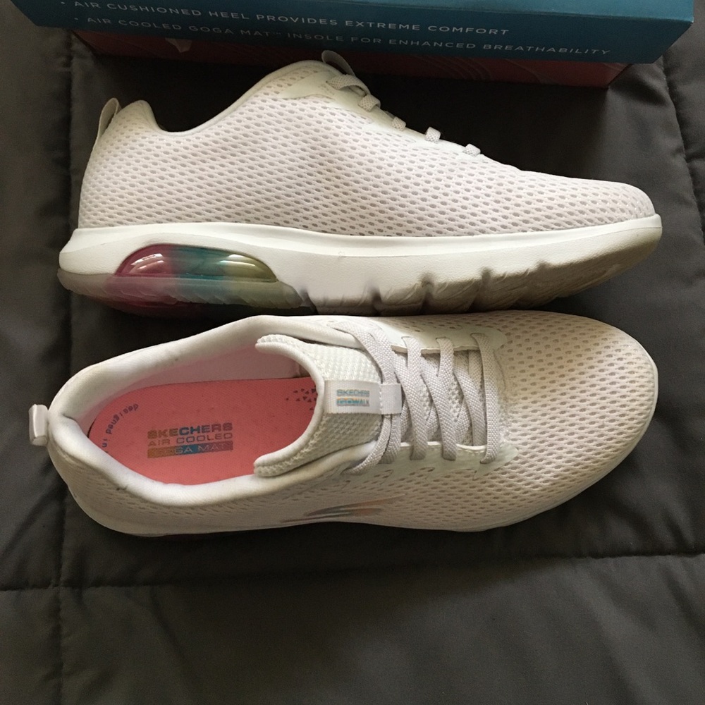 🚨SALE!🚨Skechers Go Walk Shoes 👟 - Picture 5 of 8